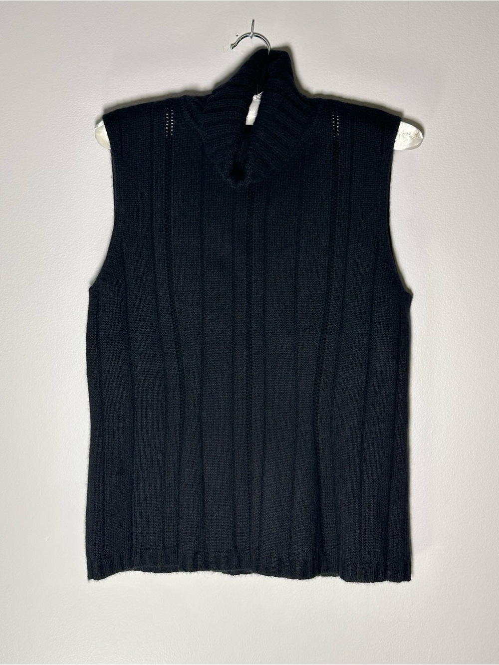 Worth 100% Cashmere Black Sleeveless Ribbed Turtleneck Sweater Medium